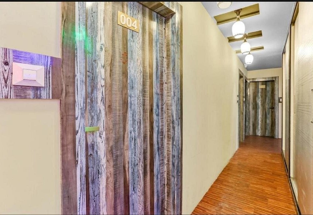 Hotel Vinyasa Residency